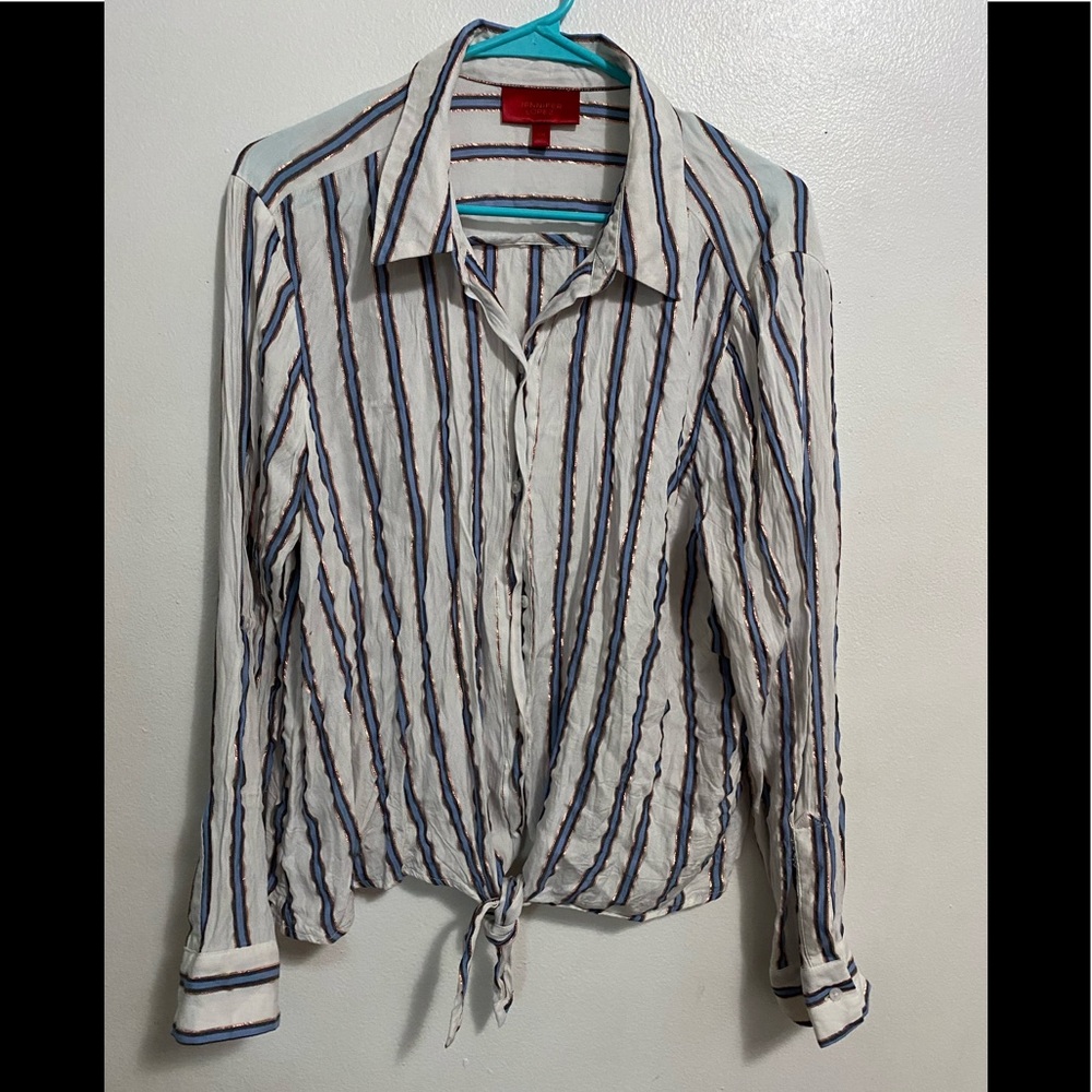 Jennifer Lopez tie front shirt